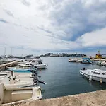 Riva Parenzo *